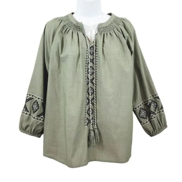 NEW Time & Tru Embroidered Bohemian Top in Bay Leaf/Soft Olive Green Size Small - Picture 10 of 11